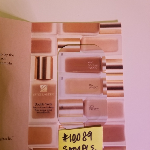 ✅#10089 Ester Lauder Double Wear Foundation Sample Book - Picture 4 of 4